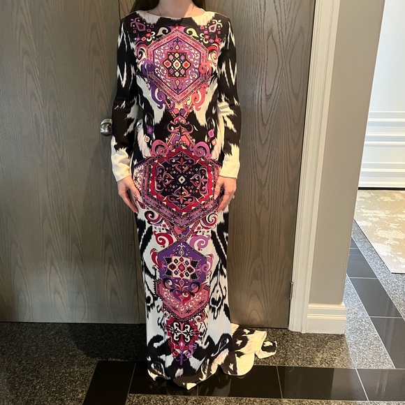 Pucci gown with open back - Picture 4 of 4